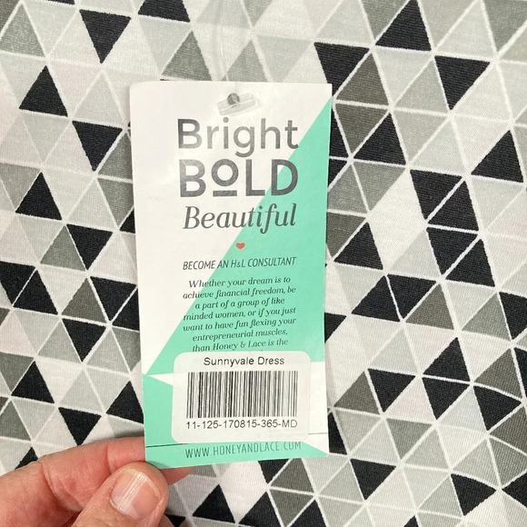 Honey & Lace Summer Dress, Medium, A-Line Black-White-Gray Pattern, New w Tags - Picture 8 of 11